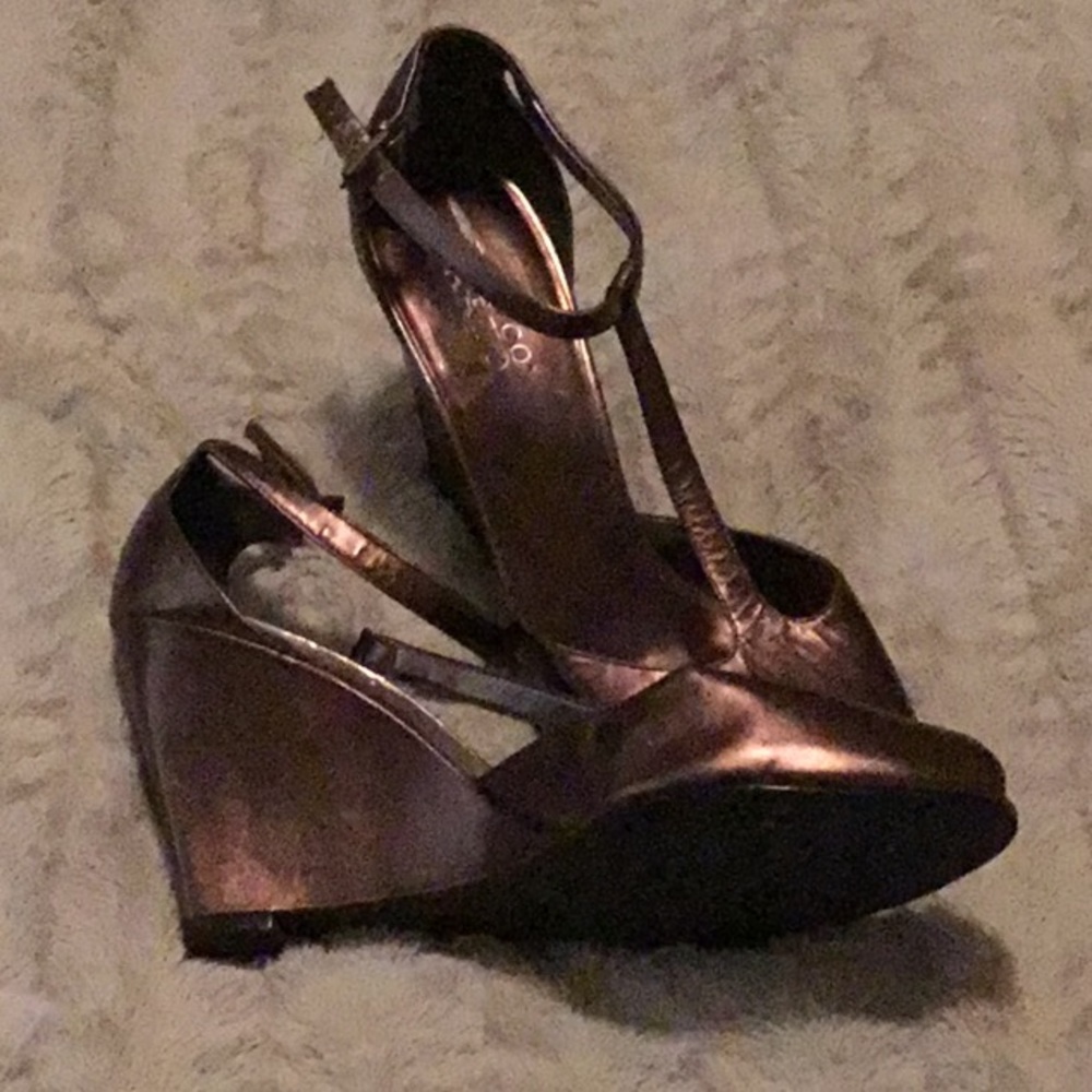 Bronze Franco Sarto wedges size 10